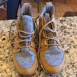 Sorel Tan and Gray Waterproof Boots